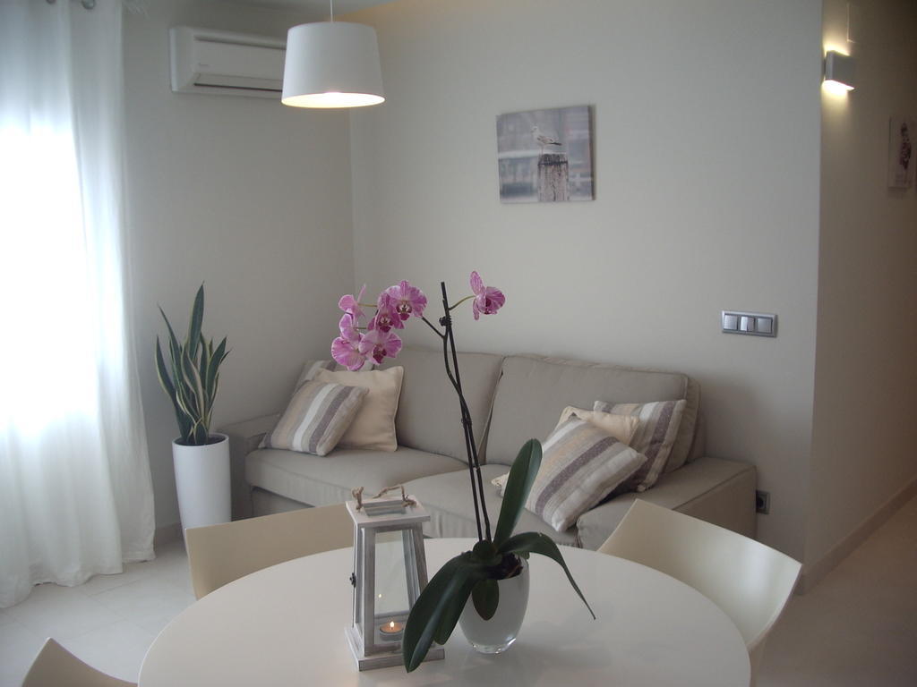 Apartamentos Can Quim L' Escala Ruang foto